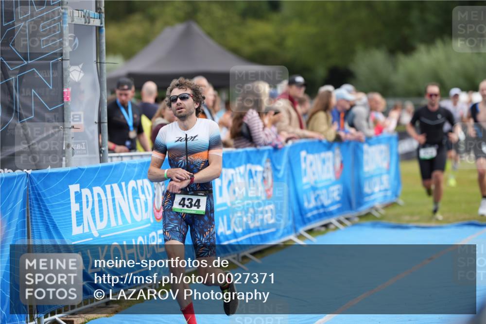 30.08.2026 - Elbe Triathlon Hamburg LAZAROV Photography http://msf.ph/oto/10027371 30.08.2026 11:02:34 Ziel 434, 552, 597, 637, 739, 1116 meine-sportfotos.de