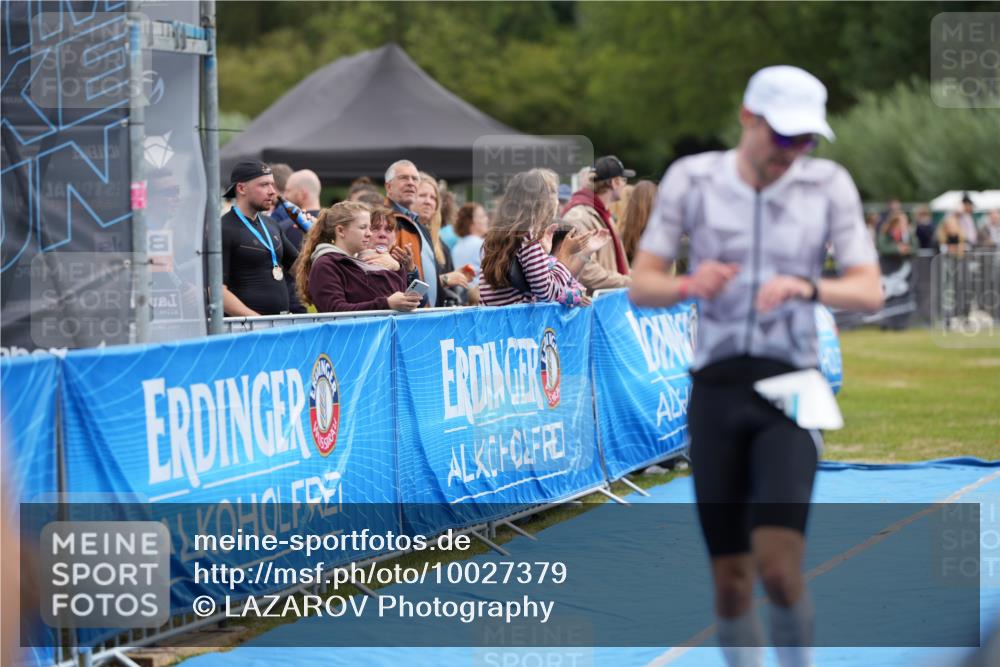 30.08.2026 - Elbe Triathlon Hamburg LAZAROV Photography http://msf.ph/oto/10027379 30.08.2026 11:02:40 Ziel 552, 637, 739, 1116 meine-sportfotos.de