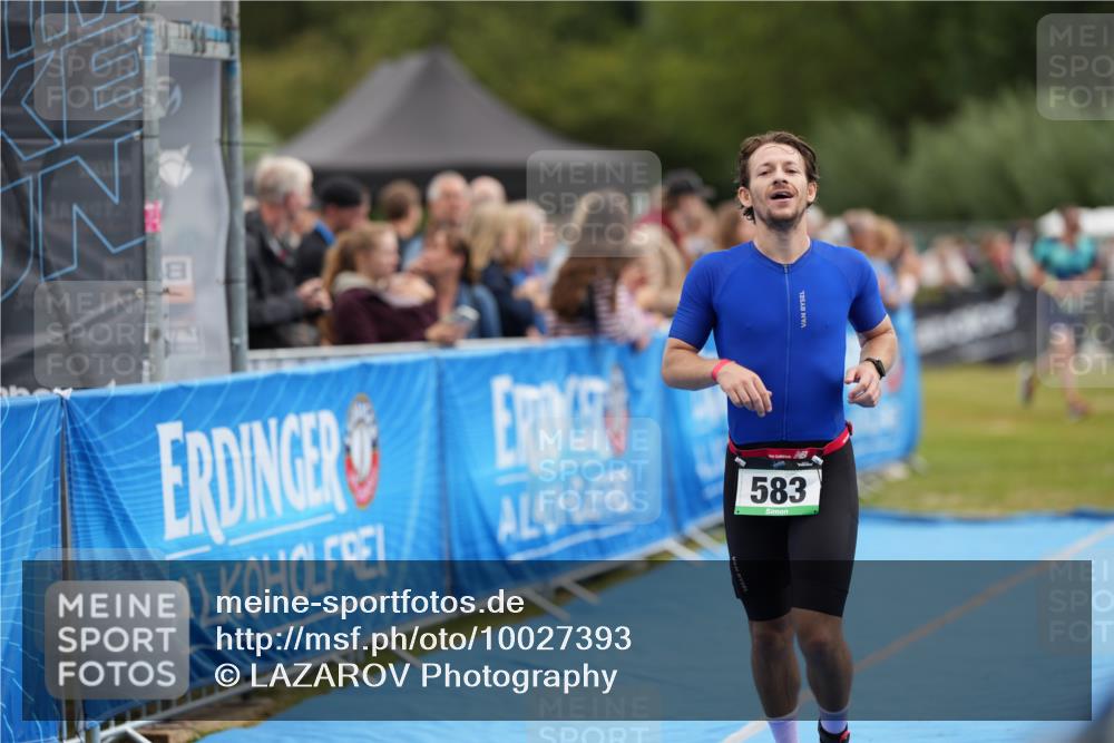 30.08.2026 - Elbe Triathlon Hamburg LAZAROV Photography http://msf.ph/oto/10027393 30.08.2026 11:03:41 Ziel 583 meine-sportfotos.de