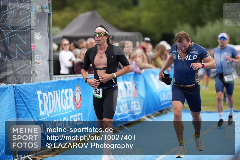 30.08.2026 - Elbe Triathlon Hamburg LAZAROV Photography http://msf.ph/oto/10027401 30.08.2026 11:04:03 Ziel 449, 642, 658, 664, 1897 meine-sportfotos.de