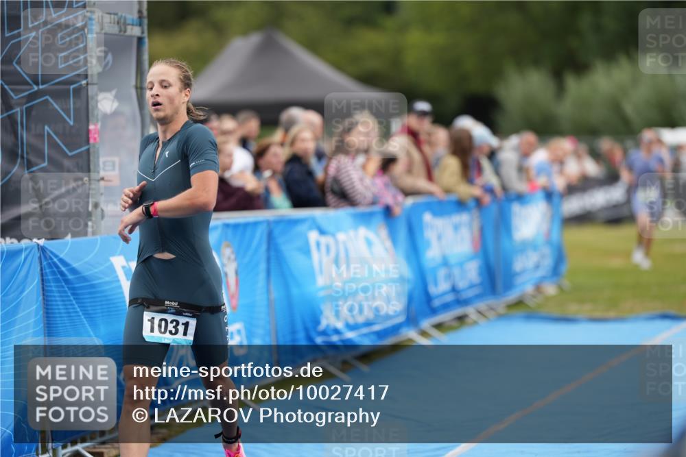 30.08.2026 - Elbe Triathlon Hamburg LAZAROV Photography http://msf.ph/oto/10027417 30.08.2026 11:05:01 Ziel 554, 1031 meine-sportfotos.de