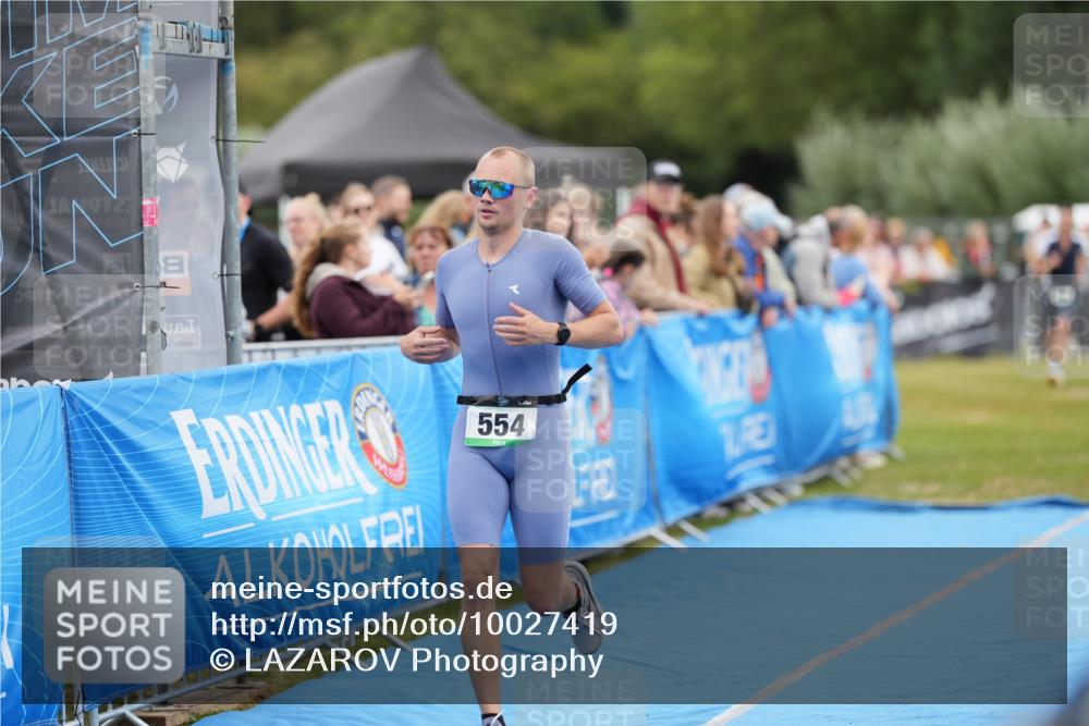 30.08.2026 - Elbe Triathlon Hamburg LAZAROV Photography http://msf.ph/oto/10027419 30.08.2026 11:05:07 Ziel 554, 656 meine-sportfotos.de