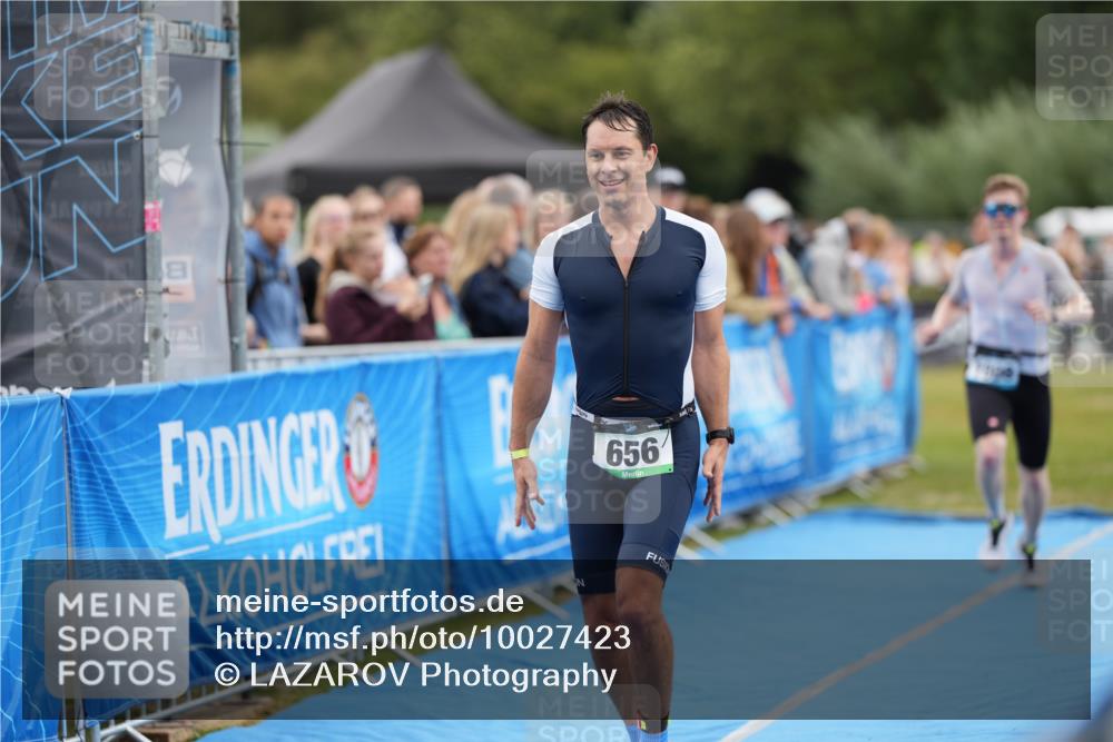 30.08.2026 - Elbe Triathlon Hamburg LAZAROV Photography http://msf.ph/oto/10027423 30.08.2026 11:05:15 Ziel 656, 698, 1008 meine-sportfotos.de