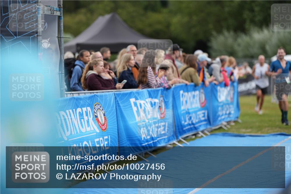 30.08.2026 - Elbe Triathlon Hamburg LAZAROV Photography http://msf.ph/oto/10027456 30.08.2026 11:06:28 Ziel 425, 482, 628 meine-sportfotos.de