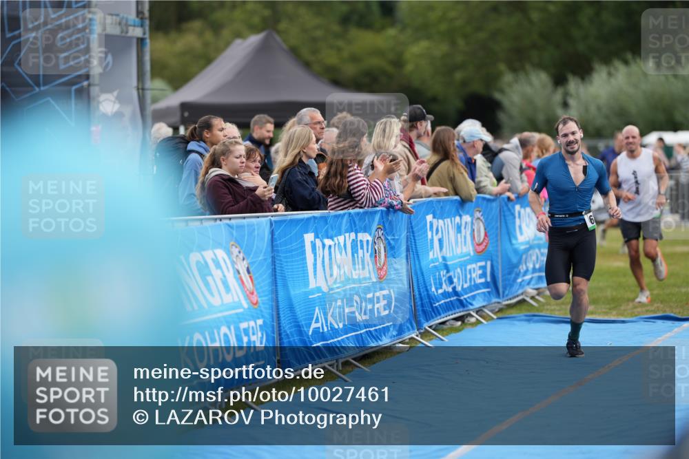30.08.2026 - Elbe Triathlon Hamburg LAZAROV Photography http://msf.ph/oto/10027461 30.08.2026 11:06:30 Ziel 425, 482, 628 meine-sportfotos.de