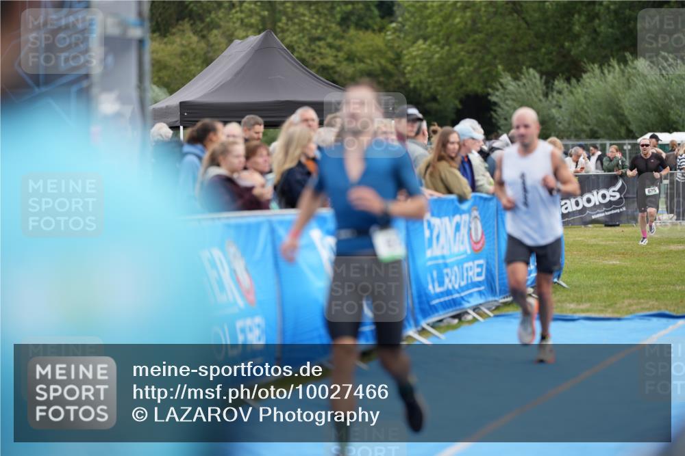 30.08.2026 - Elbe Triathlon Hamburg LAZAROV Photography http://msf.ph/oto/10027466 30.08.2026 11:06:31 Ziel 482, 628, 675 meine-sportfotos.de