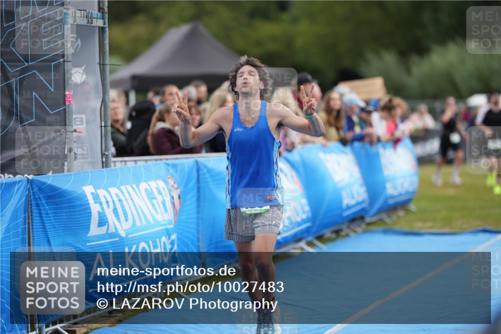 30.08.2026 - Elbe Triathlon Hamburg LAZAROV Photography http://msf.ph/oto/10027483 30.08.2026 11:07:23 Ziel 488, 495, 1024 meine-sportfotos.de