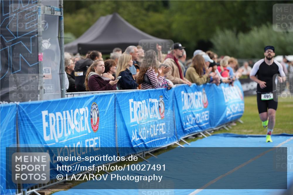 30.08.2026 - Elbe Triathlon Hamburg LAZAROV Photography http://msf.ph/oto/10027491 30.08.2026 11:07:26 Ziel 488, 495 meine-sportfotos.de