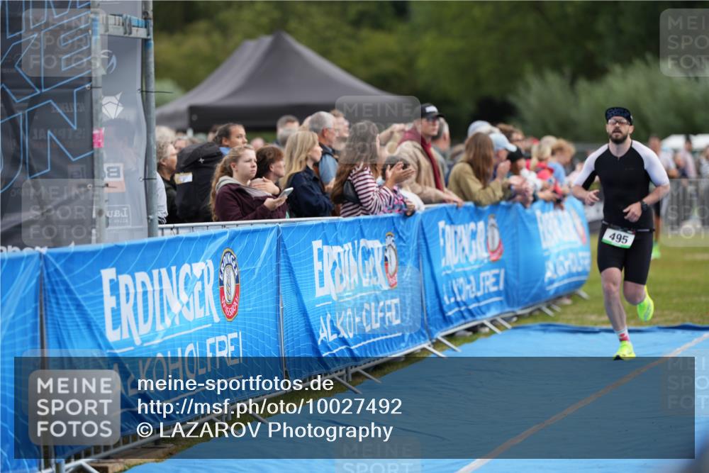 30.08.2026 - Elbe Triathlon Hamburg LAZAROV Photography http://msf.ph/oto/10027492 30.08.2026 11:07:27 Ziel 488, 495, 728 meine-sportfotos.de