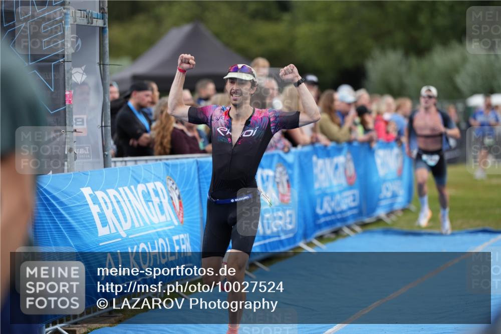 30.08.2026 - Elbe Triathlon Hamburg LAZAROV Photography http://msf.ph/oto/10027524 30.08.2026 11:09:05 Ziel 633, 1098 meine-sportfotos.de