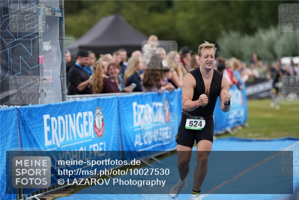 30.08.2026 - Elbe Triathlon Hamburg LAZAROV Photography http://msf.ph/oto/10027530 30.08.2026 11:09:26 Ziel 505, 524, 681 meine-sportfotos.de