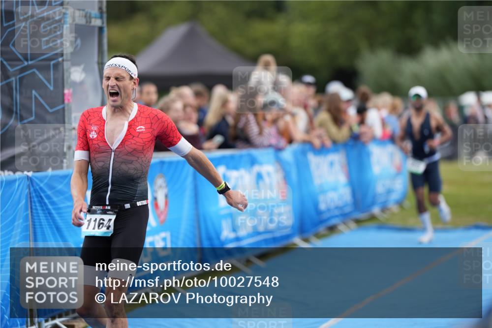 30.08.2026 - Elbe Triathlon Hamburg LAZAROV Photography http://msf.ph/oto/10027548 30.08.2026 11:09:43 Ziel 569, 624, 1164 meine-sportfotos.de