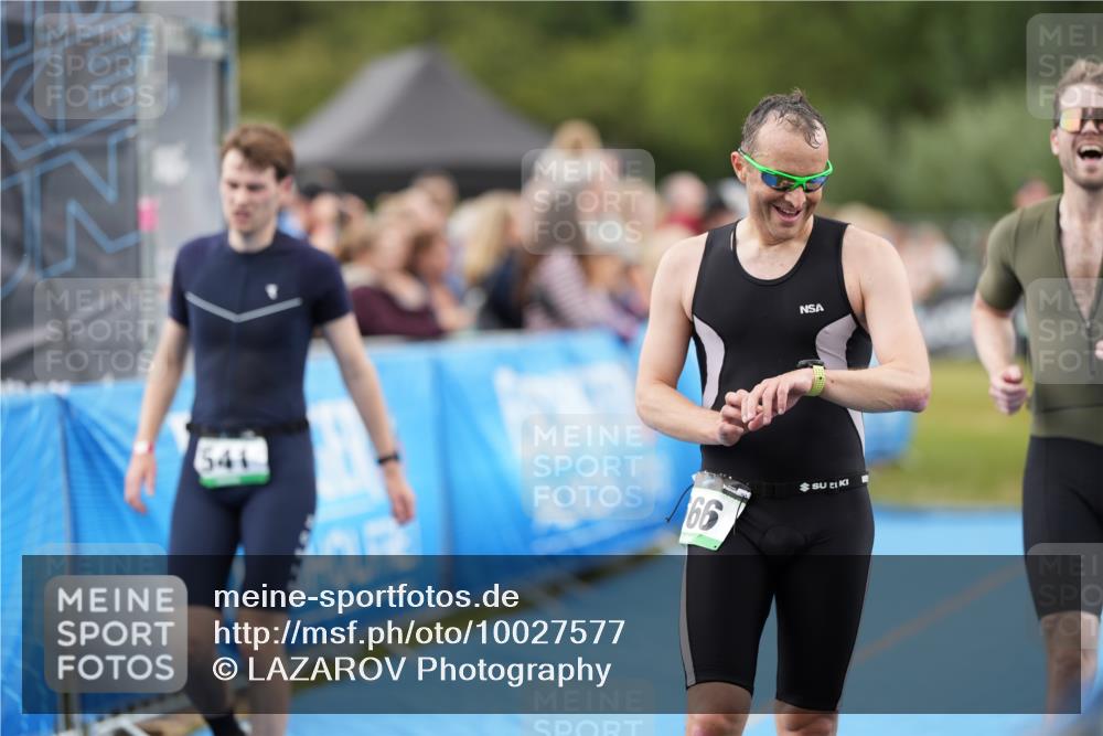 30.08.2026 - Elbe Triathlon Hamburg LAZAROV Photography http://msf.ph/oto/10027577 30.08.2026 11:10:54 Ziel 437, 541, 566, 666 meine-sportfotos.de