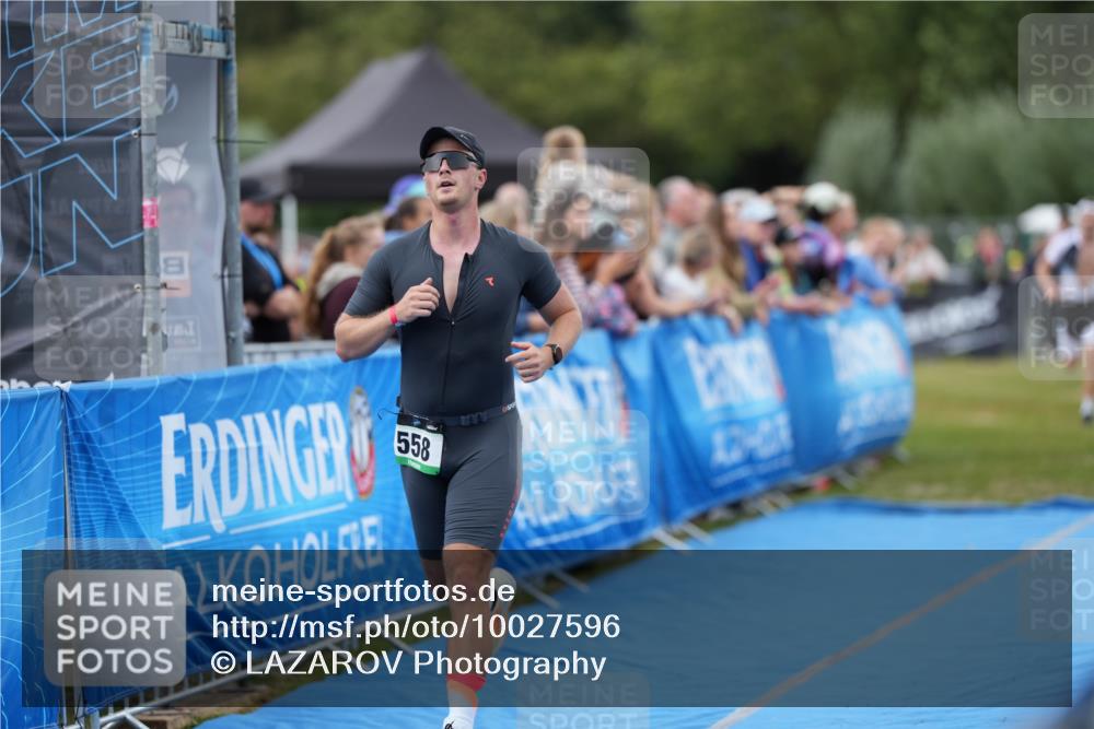 30.08.2026 - Elbe Triathlon Hamburg LAZAROV Photography http://msf.ph/oto/10027596 30.08.2026 11:12:02 Ziel 521, 558 meine-sportfotos.de