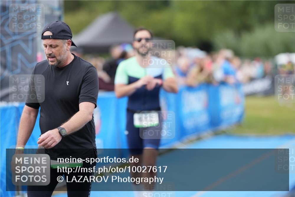 30.08.2026 - Elbe Triathlon Hamburg LAZAROV Photography http://msf.ph/oto/10027617 30.08.2026 11:12:42 Ziel 410, 612, 722, 1093 meine-sportfotos.de