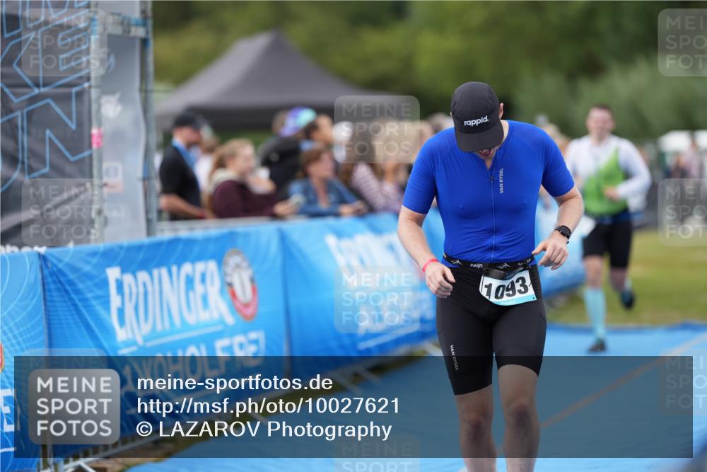 30.08.2026 - Elbe Triathlon Hamburg LAZAROV Photography http://msf.ph/oto/10027621 30.08.2026 11:12:50 Ziel 773, 1093, 1097 meine-sportfotos.de