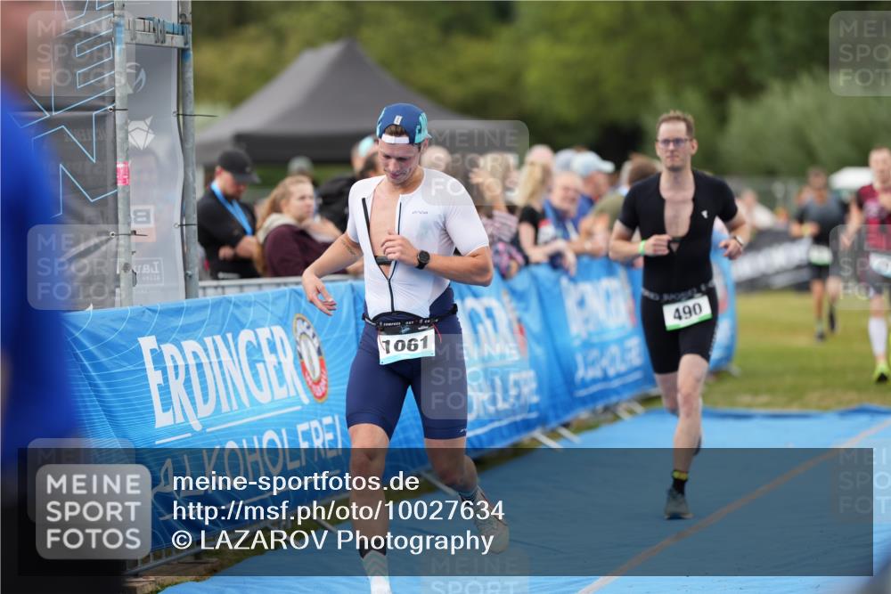 30.08.2026 - Elbe Triathlon Hamburg LAZAROV Photography http://msf.ph/oto/10027634 30.08.2026 11:13:07 Ziel 490, 651, 1061, 1197 meine-sportfotos.de