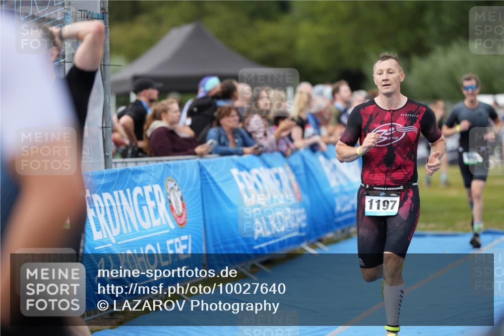 30.08.2026 - Elbe Triathlon Hamburg LAZAROV Photography http://msf.ph/oto/10027640 30.08.2026 11:13:10 Ziel 490, 651, 1061, 1197 meine-sportfotos.de