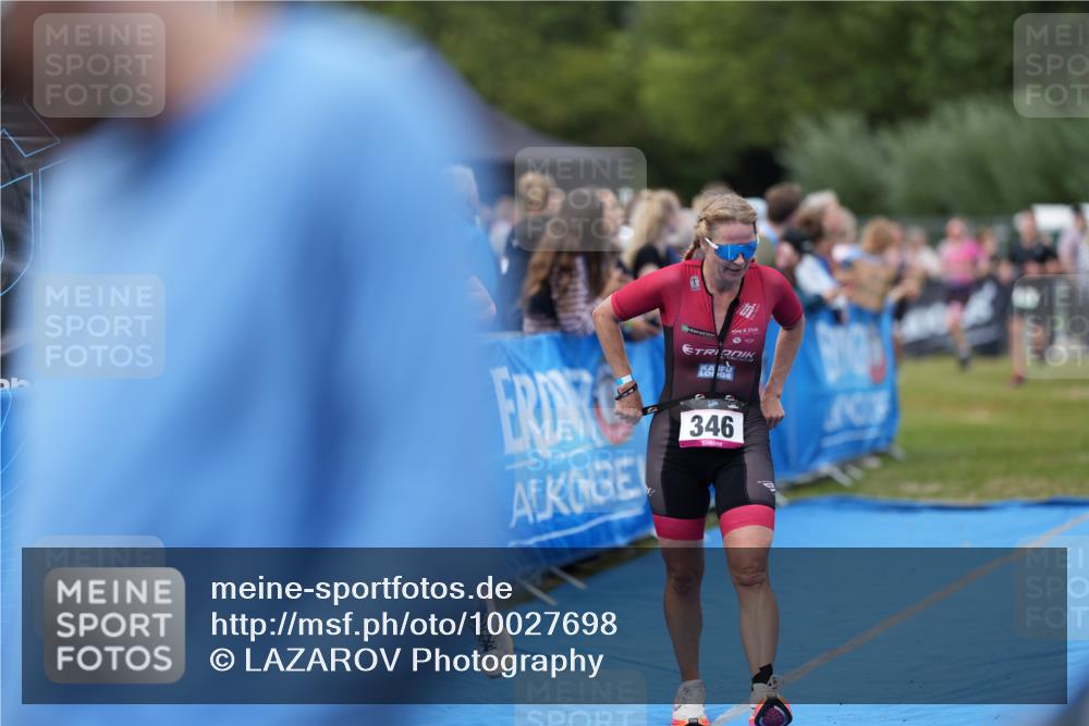 30.08.2026 - Elbe Triathlon Hamburg LAZAROV Photography http://msf.ph/oto/10027698 30.08.2026 11:15:09 Ziel 346, 636, 1099 meine-sportfotos.de