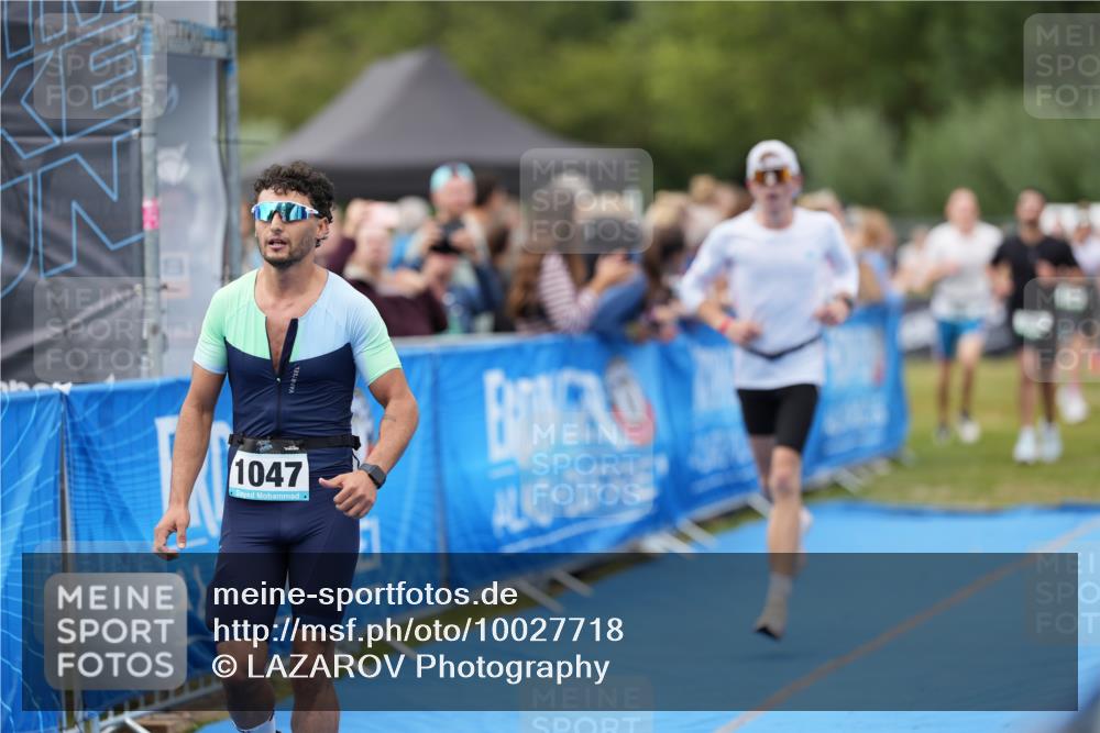30.08.2026 - Elbe Triathlon Hamburg LAZAROV Photography http://msf.ph/oto/10027718 30.08.2026 11:15:44 Ziel 639, 650, 994, 1047, 1056, 1057, 1080, 1204 meine-sportfotos.de