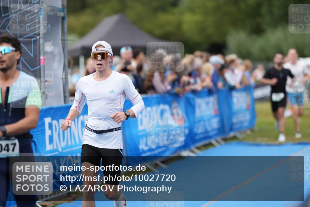 30.08.2026 - Elbe Triathlon Hamburg LAZAROV Photography http://msf.ph/oto/10027720 30.08.2026 11:15:46 Ziel 639, 650, 994, 1032, 1047, 1056, 1057, 1204 meine-sportfotos.de