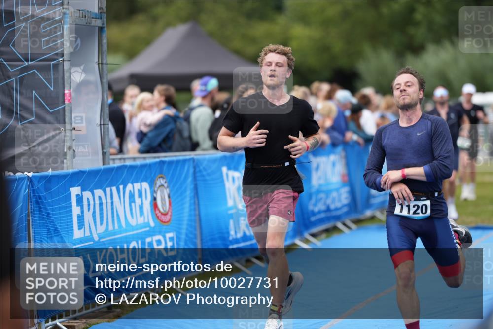 30.08.2026 - Elbe Triathlon Hamburg LAZAROV Photography http://msf.ph/oto/10027731 30.08.2026 11:16:22 Ziel 537, 623, 1120, 1140 meine-sportfotos.de