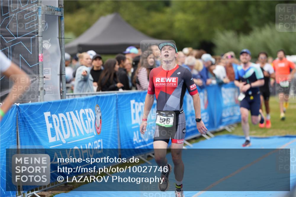 30.08.2026 - Elbe Triathlon Hamburg LAZAROV Photography http://msf.ph/oto/10027746 30.08.2026 11:17:05 Ziel 451, 526, 631, 1004, 1028 meine-sportfotos.de