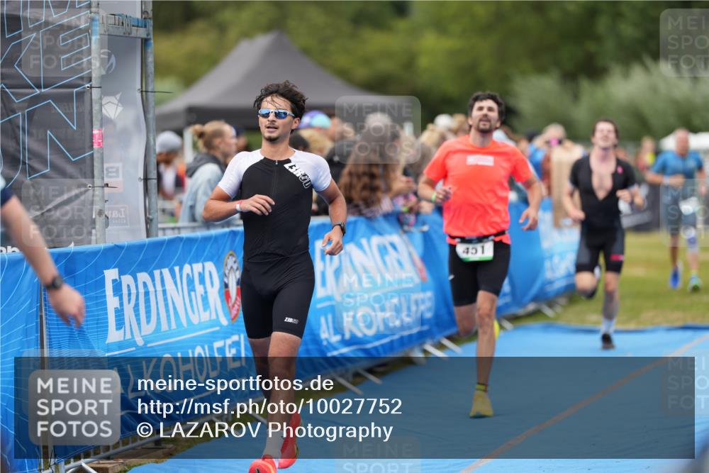30.08.2026 - Elbe Triathlon Hamburg LAZAROV Photography http://msf.ph/oto/10027752 30.08.2026 11:17:08 Ziel 451, 526, 631, 1004, 1028 meine-sportfotos.de