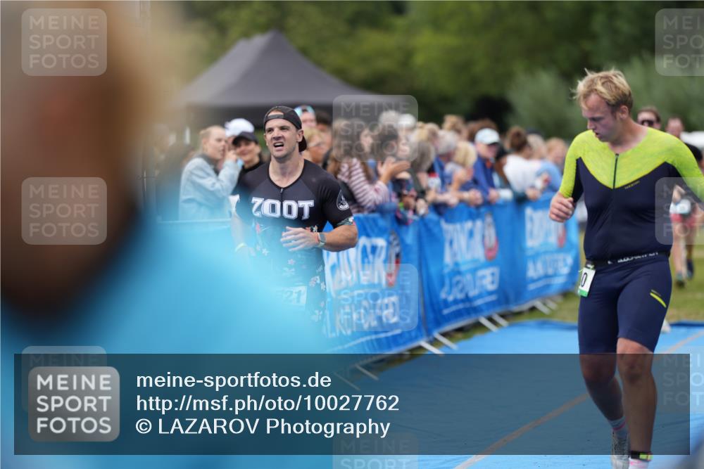 30.08.2026 - Elbe Triathlon Hamburg LAZAROV Photography http://msf.ph/oto/10027762 30.08.2026 11:17:35 Ziel 579, 580, 1148, 1621 meine-sportfotos.de