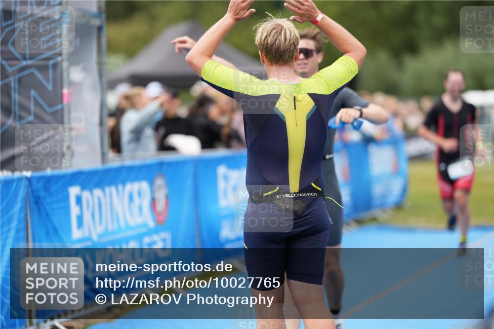 30.08.2026 - Elbe Triathlon Hamburg LAZAROV Photography http://msf.ph/oto/10027765 30.08.2026 11:17:39 Ziel 579, 580, 1148, 1621 meine-sportfotos.de