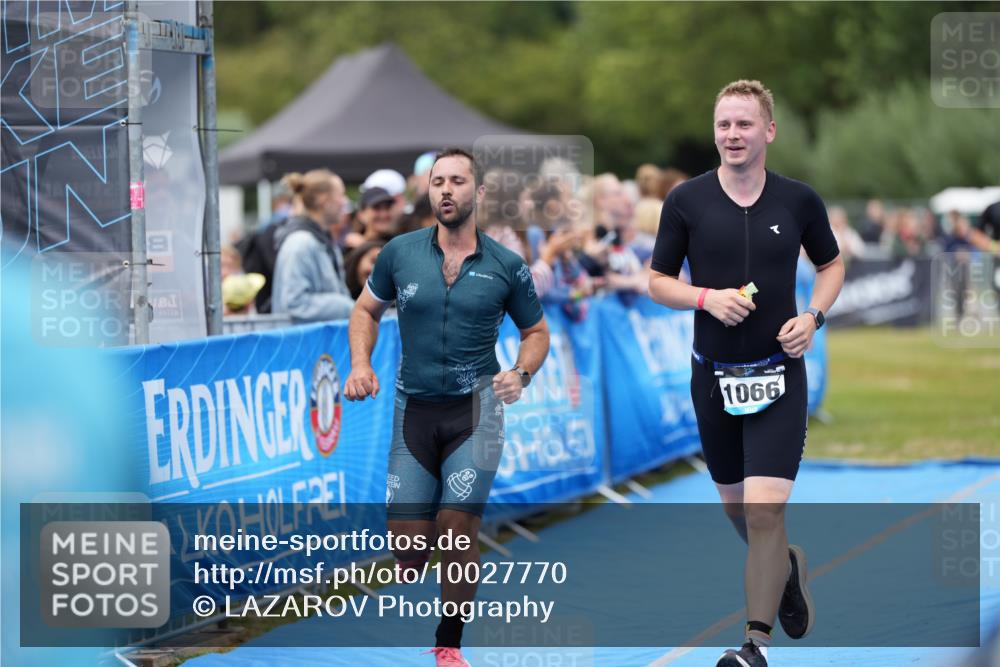 30.08.2026 - Elbe Triathlon Hamburg LAZAROV Photography http://msf.ph/oto/10027770 30.08.2026 11:17:50 Ziel 441, 1066, 1359 meine-sportfotos.de