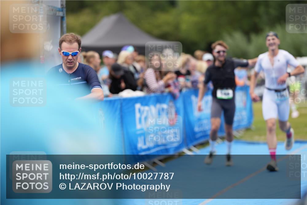 30.08.2026 - Elbe Triathlon Hamburg LAZAROV Photography http://msf.ph/oto/10027787 30.08.2026 11:18:25 Ziel 548, 577, 1052 meine-sportfotos.de