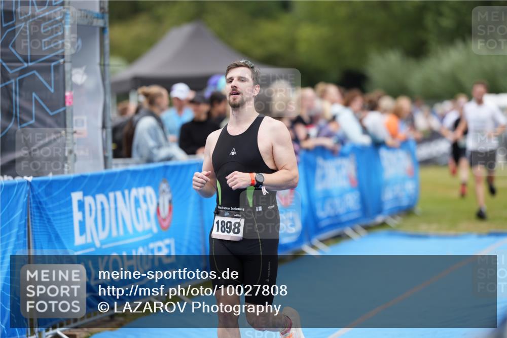 30.08.2026 - Elbe Triathlon Hamburg LAZAROV Photography http://msf.ph/oto/10027808 30.08.2026 11:19:08 Ziel 1049, 1083, 1898 meine-sportfotos.de