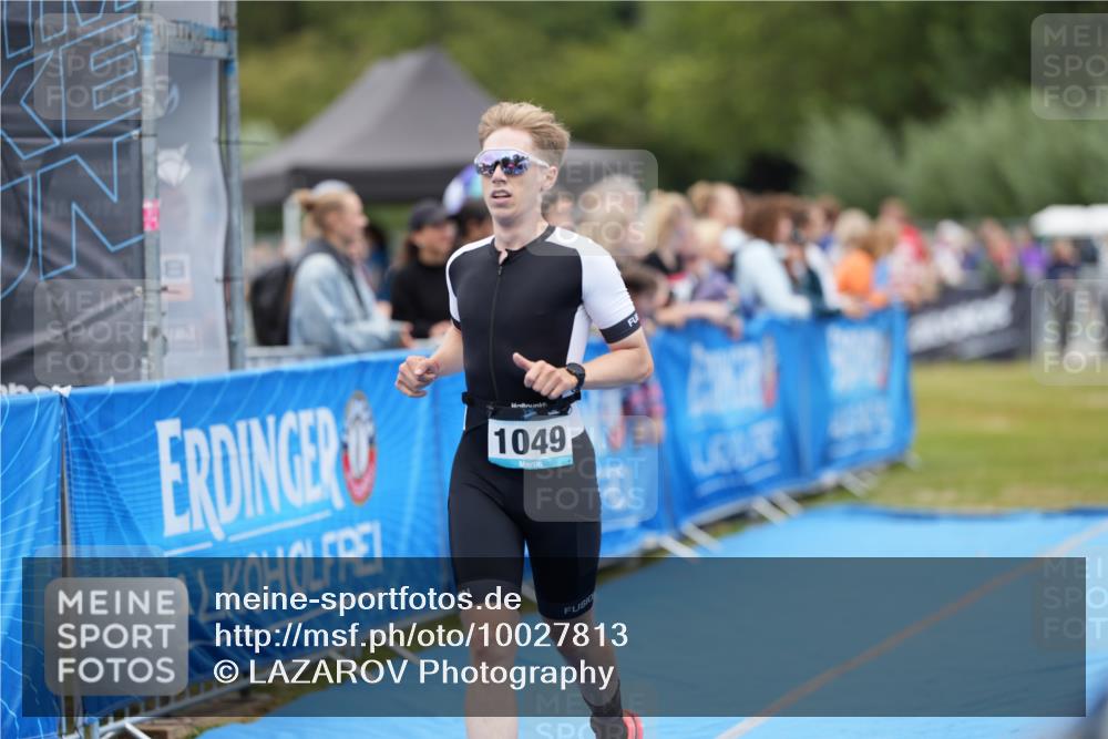 30.08.2026 - Elbe Triathlon Hamburg LAZAROV Photography http://msf.ph/oto/10027813 30.08.2026 11:19:14 Ziel 1044, 1049, 1083 meine-sportfotos.de