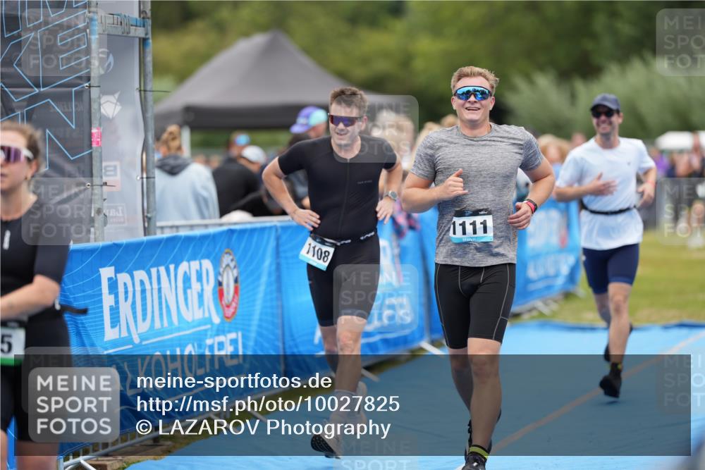 30.08.2026 - Elbe Triathlon Hamburg LAZAROV Photography http://msf.ph/oto/10027825 30.08.2026 11:19:40 Ziel 1091, 1108, 1111 meine-sportfotos.de