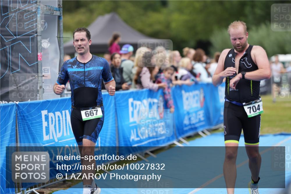 30.08.2026 - Elbe Triathlon Hamburg LAZAROV Photography http://msf.ph/oto/10027832 30.08.2026 11:19:50 Ziel 667, 704 meine-sportfotos.de