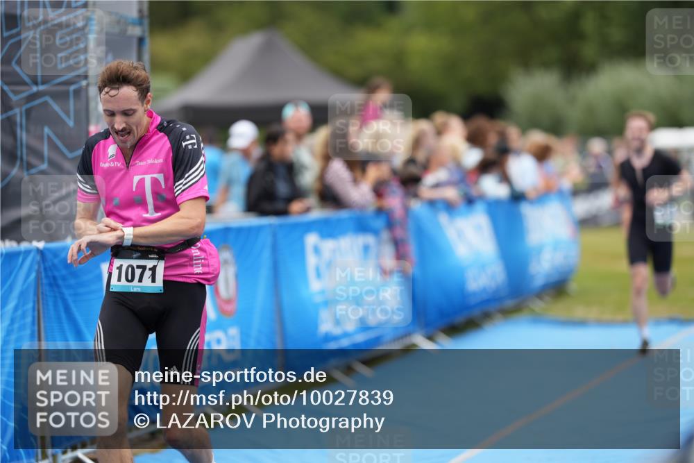30.08.2026 - Elbe Triathlon Hamburg LAZAROV Photography http://msf.ph/oto/10027839 30.08.2026 11:20:01 Ziel 572, 725, 1071 meine-sportfotos.de