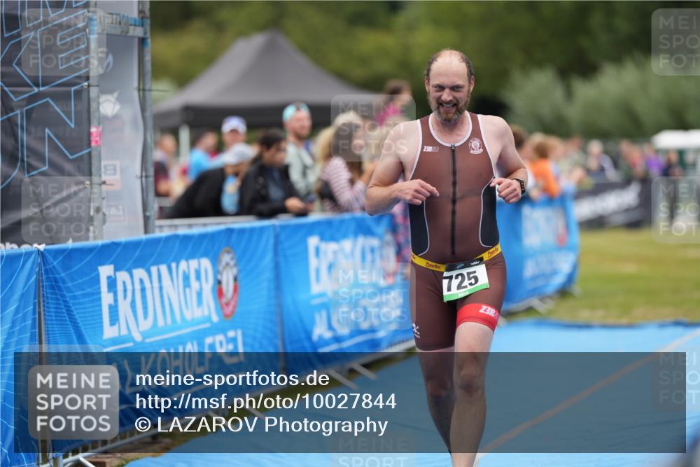 30.08.2026 - Elbe Triathlon Hamburg LAZAROV Photography http://msf.ph/oto/10027844 30.08.2026 11:20:07 Ziel 572, 725 meine-sportfotos.de