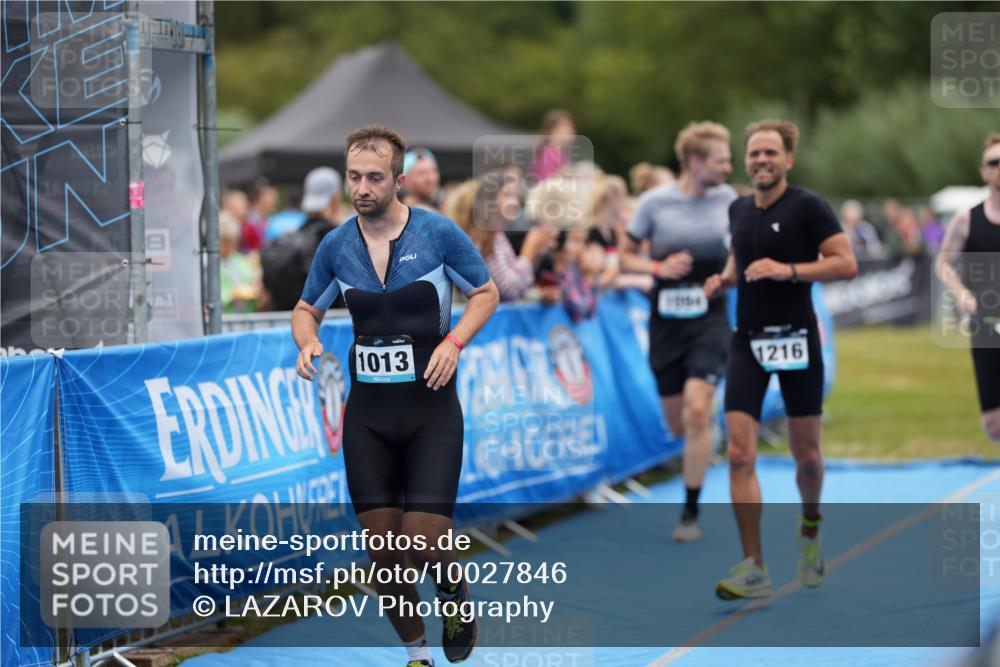 30.08.2026 - Elbe Triathlon Hamburg LAZAROV Photography http://msf.ph/oto/10027846 30.08.2026 11:20:20 Ziel 1013, 1029, 1094, 1216 meine-sportfotos.de