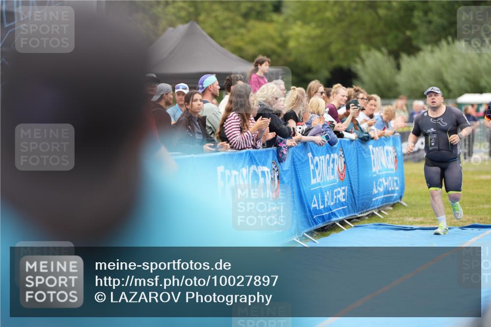 30.08.2026 - Elbe Triathlon Hamburg LAZAROV Photography http://msf.ph/oto/10027897 30.08.2026 11:21:42 Ziel 283, 400, 540 meine-sportfotos.de