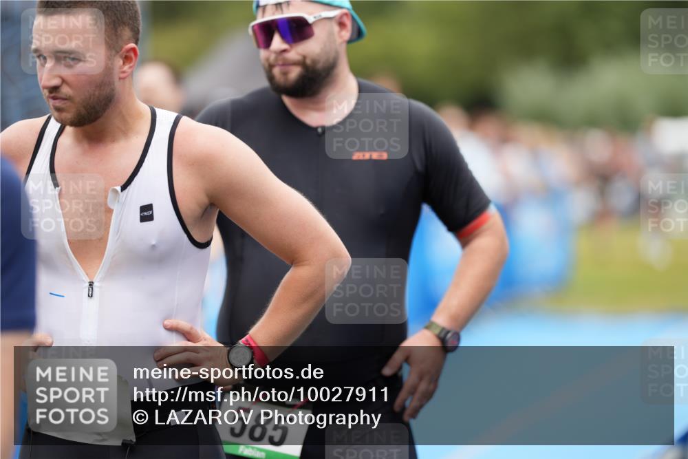 30.08.2026 - Elbe Triathlon Hamburg LAZAROV Photography http://msf.ph/oto/10027911 30.08.2026 11:21:59 Ziel 703, 1063, 1113 meine-sportfotos.de