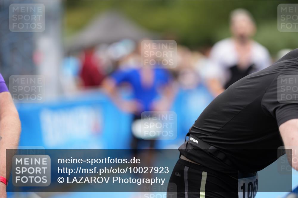30.08.2026 - Elbe Triathlon Hamburg LAZAROV Photography http://msf.ph/oto/10027923 30.08.2026 11:22:32 Ziel 1009, 1069, 1102 meine-sportfotos.de