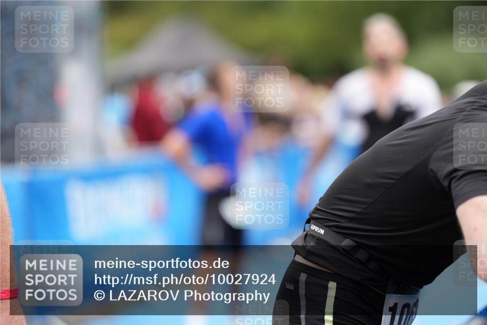 30.08.2026 - Elbe Triathlon Hamburg LAZAROV Photography http://msf.ph/oto/10027924 30.08.2026 11:22:32 Ziel 1009, 1069, 1102 meine-sportfotos.de