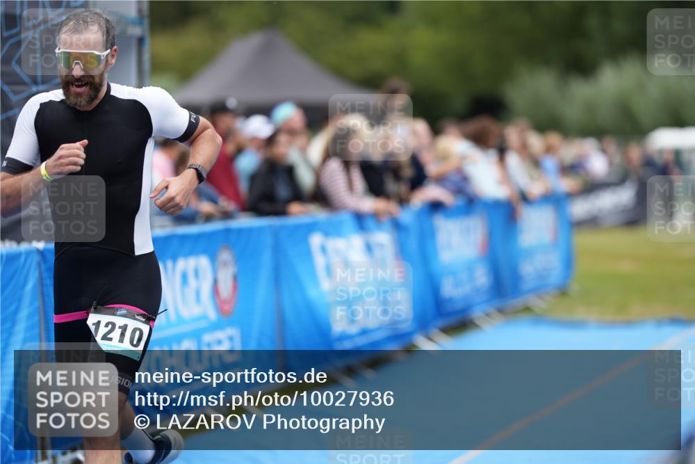 30.08.2026 - Elbe Triathlon Hamburg LAZAROV Photography http://msf.ph/oto/10027936 30.08.2026 11:22:49 Ziel 455, 1210 meine-sportfotos.de