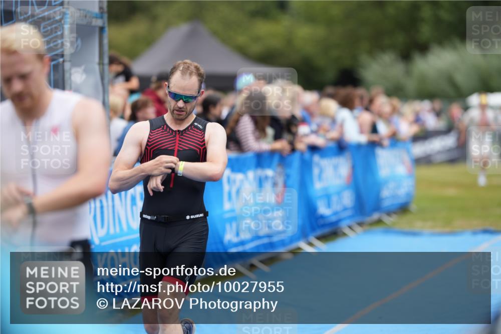 30.08.2026 - Elbe Triathlon Hamburg LAZAROV Photography http://msf.ph/oto/10027955 30.08.2026 11:23:39 Ziel 1015, 1232 meine-sportfotos.de