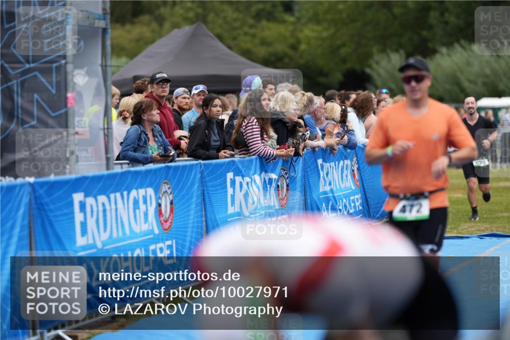 30.08.2026 - Elbe Triathlon Hamburg LAZAROV Photography http://msf.ph/oto/10027971 30.08.2026 11:24:00 Ziel 472, 629, 1006 meine-sportfotos.de