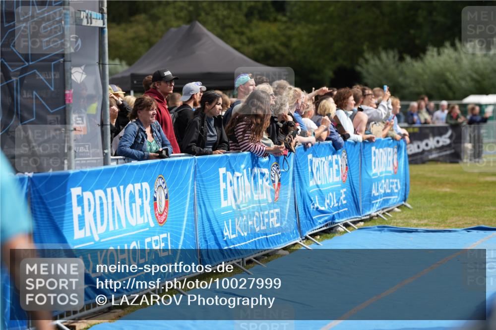 30.08.2026 - Elbe Triathlon Hamburg LAZAROV Photography http://msf.ph/oto/10027999 30.08.2026 11:24:46 Ziel  meine-sportfotos.de