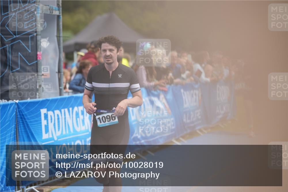 30.08.2026 - Elbe Triathlon Hamburg LAZAROV Photography http://msf.ph/oto/10028019 30.08.2026 11:25:34 Ziel 887, 1096, 1290, 1896 meine-sportfotos.de