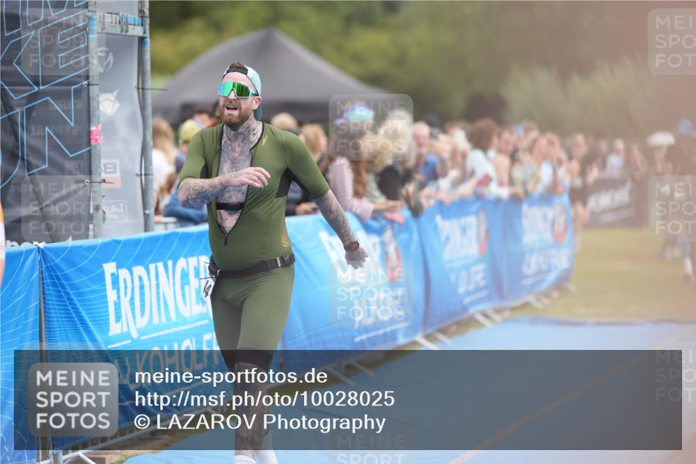 30.08.2026 - Elbe Triathlon Hamburg LAZAROV Photography http://msf.ph/oto/10028025 30.08.2026 11:25:45 Ziel 556, 576, 948, 1144, 1896 meine-sportfotos.de
