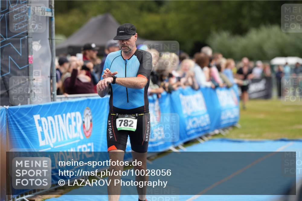 30.08.2026 - Elbe Triathlon Hamburg LAZAROV Photography http://msf.ph/oto/10028056 30.08.2026 11:26:38 Ziel 457, 782, 1249 meine-sportfotos.de